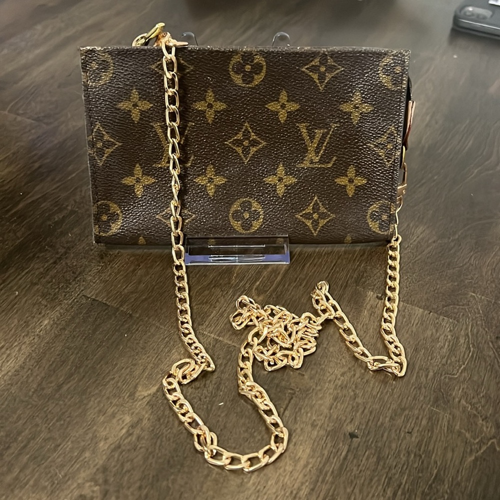 Louis Vuitton Brown Monogram Bucket PM Pochette with long chain & COA